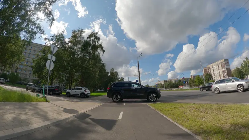 no car waiting spot.jpg